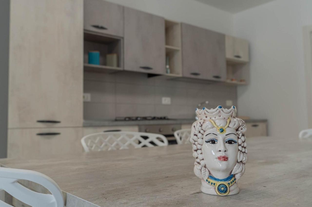 Raganzino Apartment Pozzallo - New Building Bagian luar foto