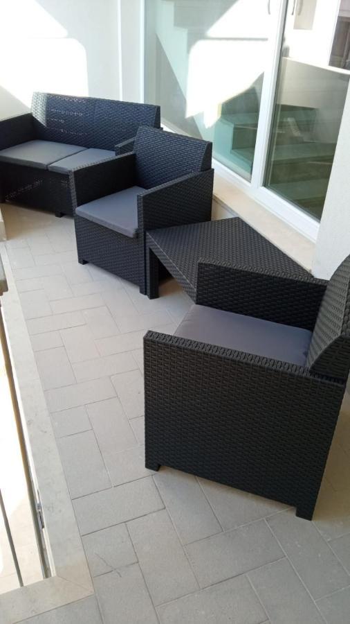 Raganzino Apartment Pozzallo - New Building Bagian luar foto