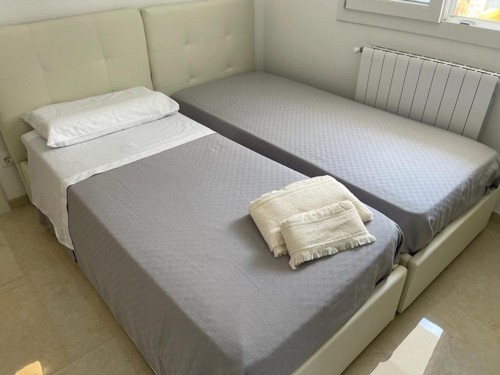 Raganzino Apartment Pozzallo - New Building Bagian luar foto