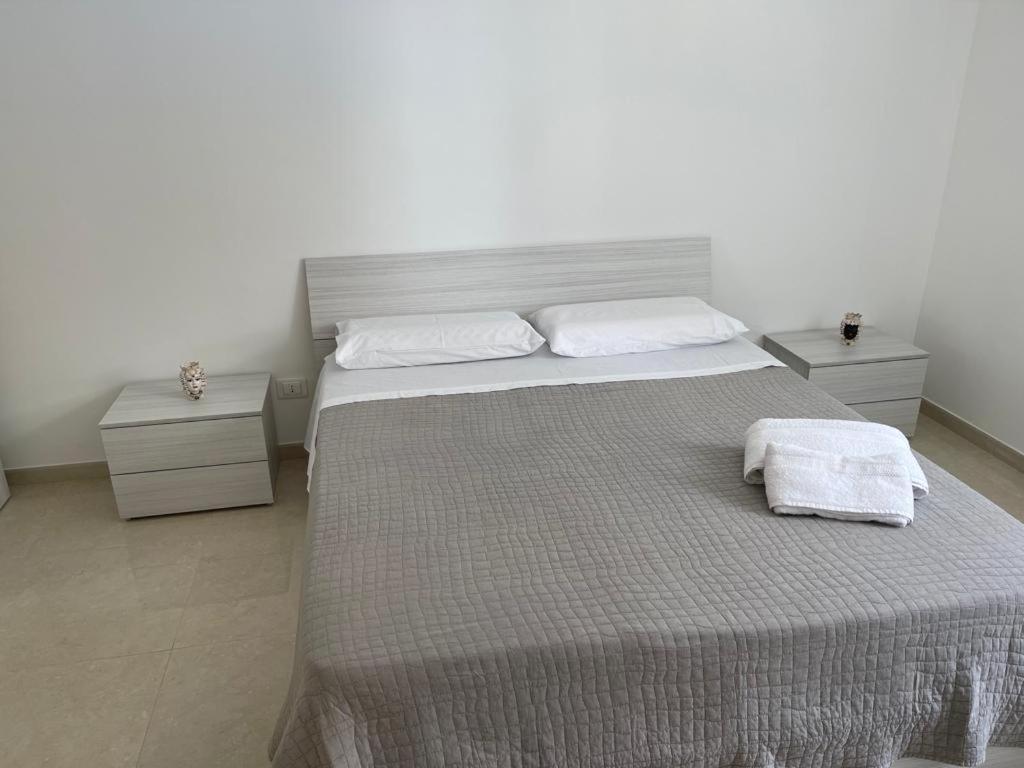 Raganzino Apartment Pozzallo - New Building Bagian luar foto